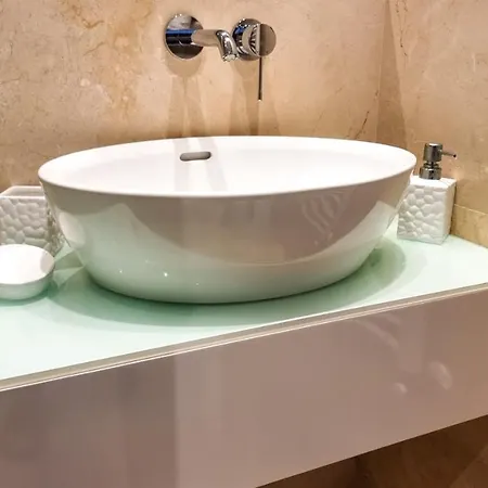 Leto 13 Vilă Paphos