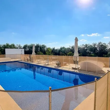 Leto 13 Villa