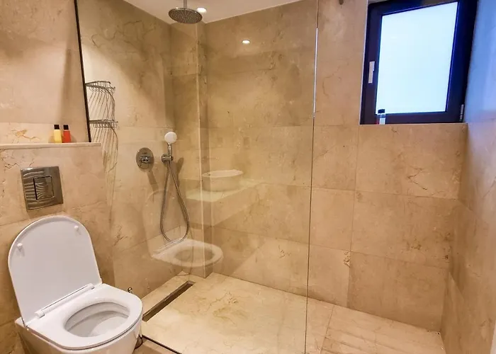 Leto 13 * Πάφος