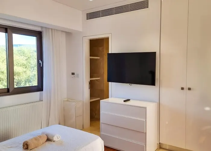 Leto 13 * Πάφος